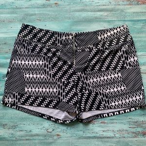 DG NY Black & White pattern zip front plus size short shorts sz 3X